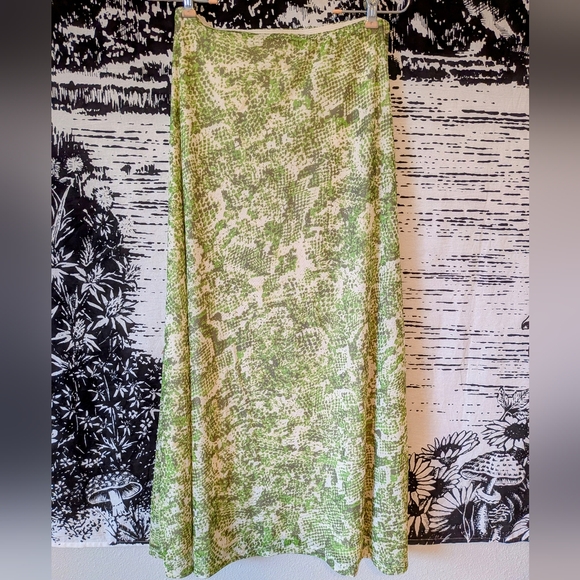 Modern Lime Green Snake Print Y2K Inspired Mesh Midi Skirt Set - Picture 4 of 6